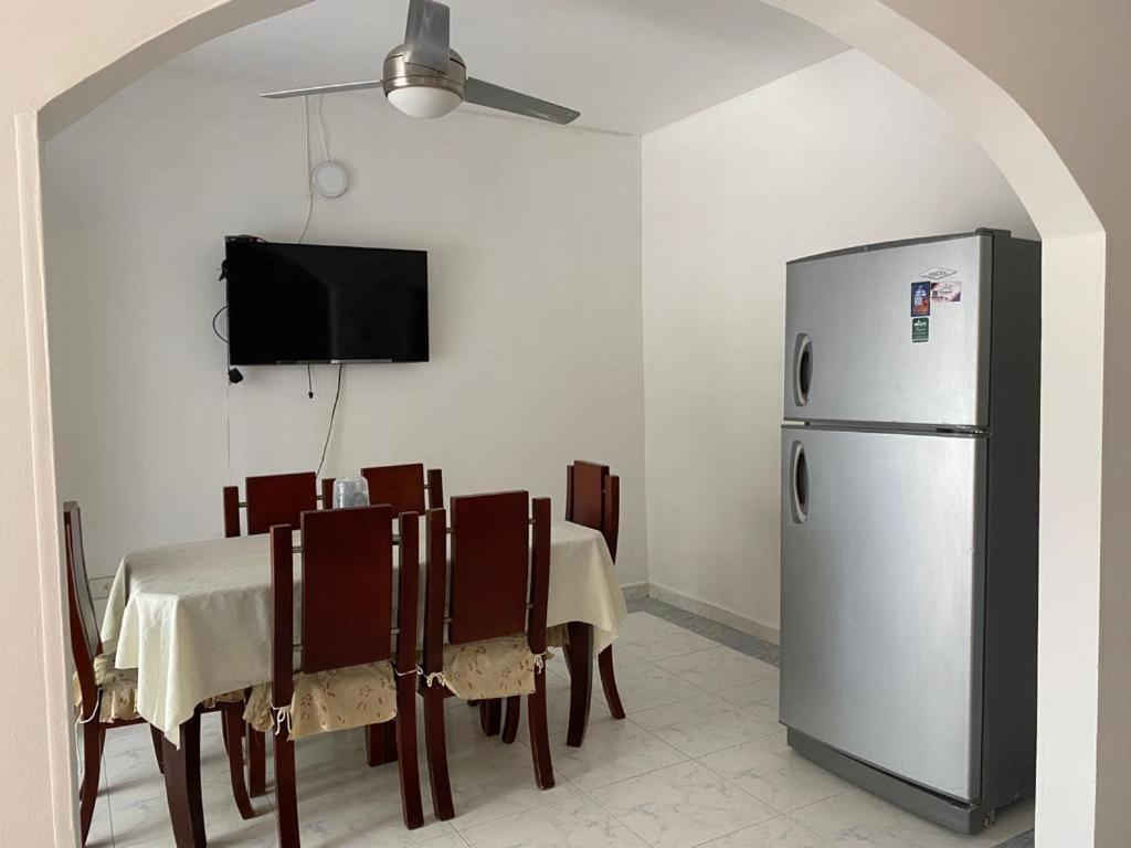 Con Aire Acondicionado Y Parqueadero Por Dias En Apartment