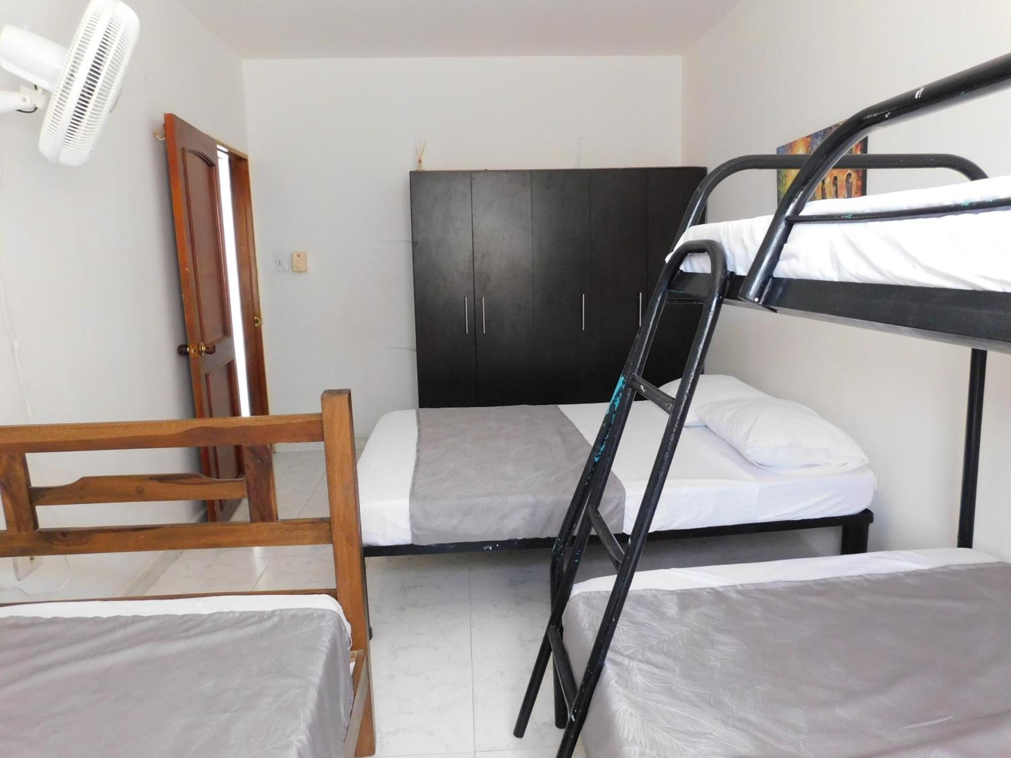 Apto Con Aire Acondicionado Cerca A La Universidad Del Mag Y Terminal Apartamento Santa Marta (Magdalena)