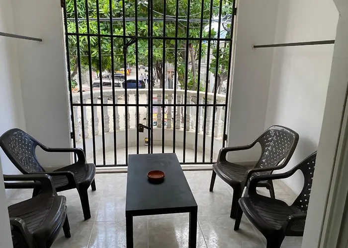 Apartamento Con Aire Acondicionado Y Parqueadero Por Dias En Santa Marta