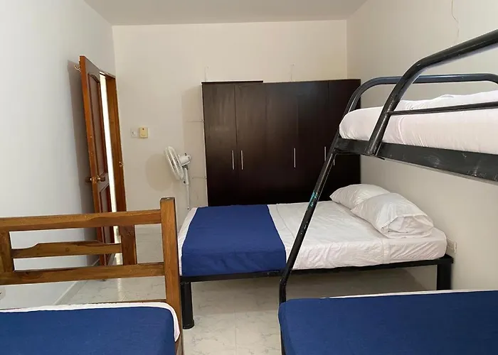Apartamento Con Aire Acondicionado Y Parqueadero Por Dias En Santa Marta