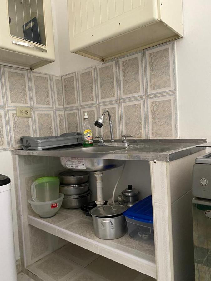 Con Aire Acondicionado Y Parqueadero Por Dias En Apartment