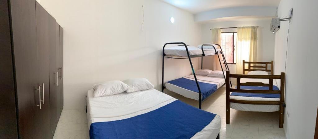 Con Aire Acondicionado Y Parqueadero Por Dias En Apartment